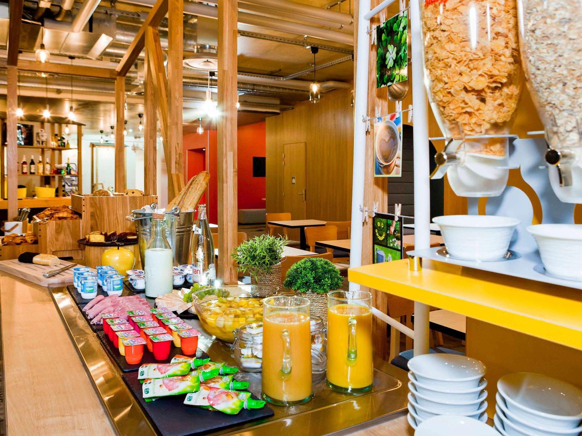Ibis Styles Chalons En Champagne Centre Hotel Exterior photo